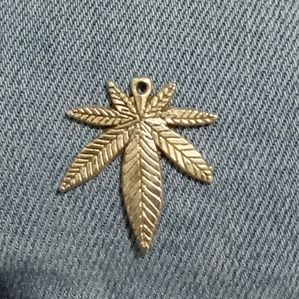 Hemp plant mixed metals pendant
